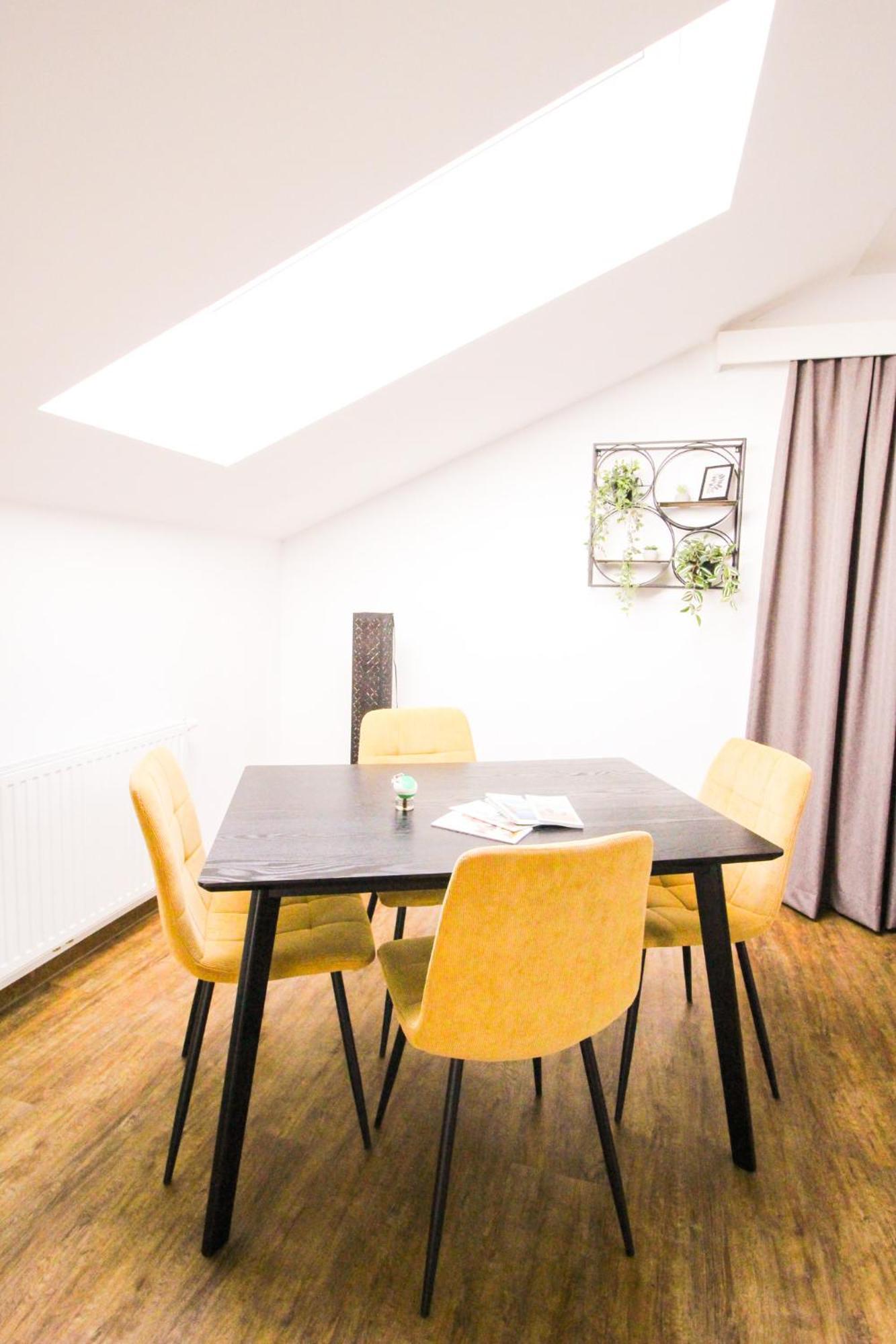 Hotel Stiegler Bed & Breakfast Timelkam Exterior photo